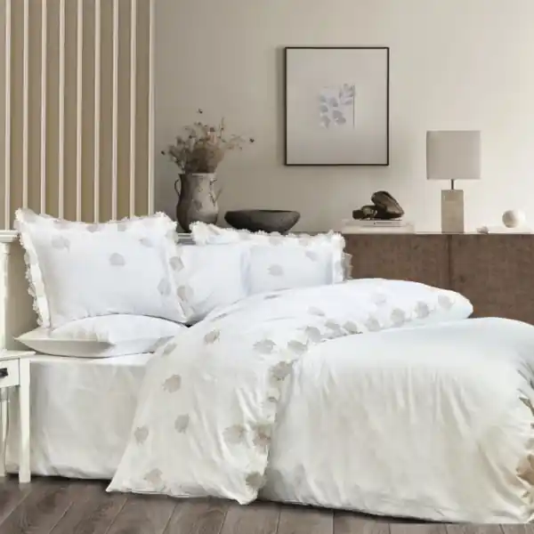 Lenjerie de pat cu broderie, bumbac 100%, pat 2 persoane, 6 piese, crem, Defne Discount